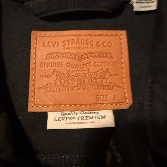 Levi's Men's Black Denim Jacket - Picture 2 of 3